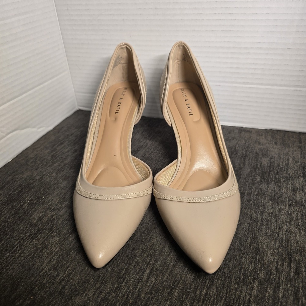 Kelly & Katie Beige Shenna Pointed Toe Pumps Heels Size 7M Nude Textured Trim